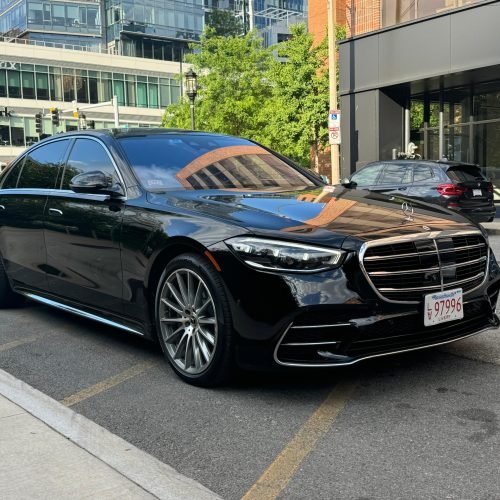 MA LIMO Sedan